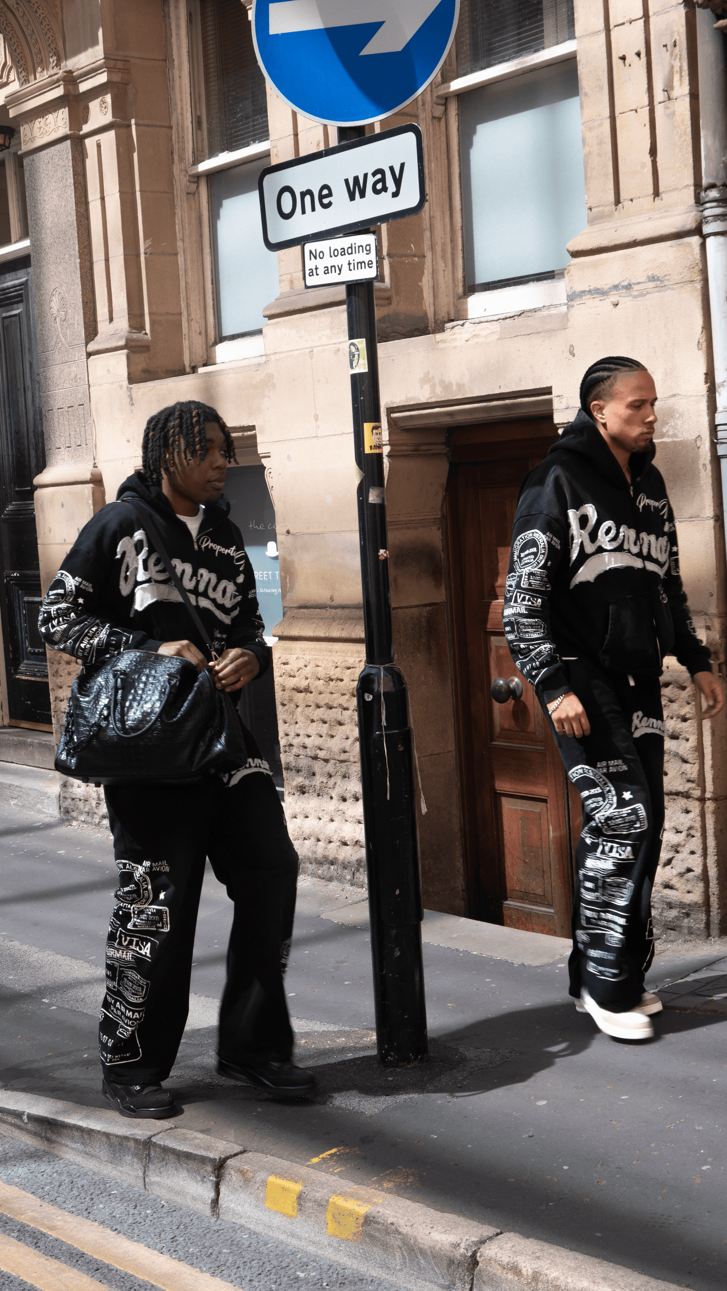 Visa Pants